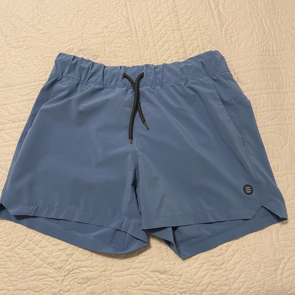 Women’s free fly shorts size medium